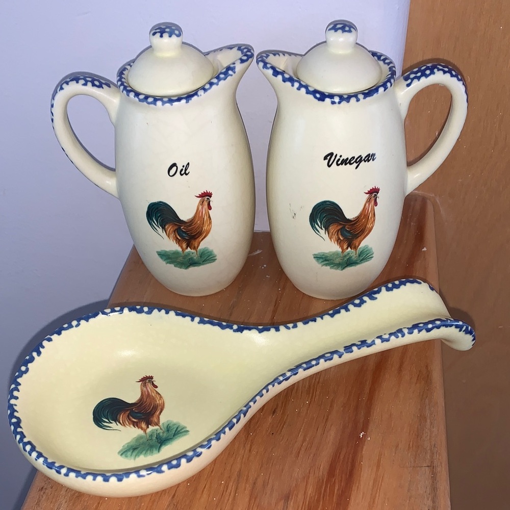 Gryphonware Rooster Oil and Vinegar Set with Spoon Rest